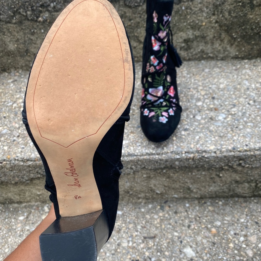 Embroidered Sam Edelman Booties💐 - Picture 3 of 5